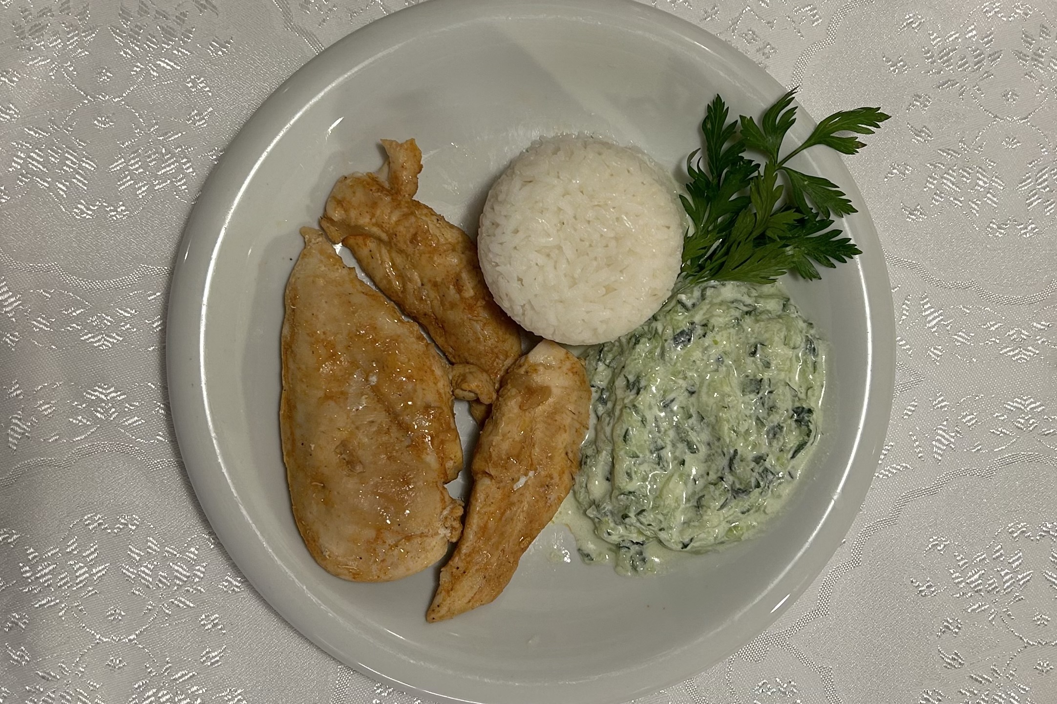 Roston csirkemell, rizs, tzatziki